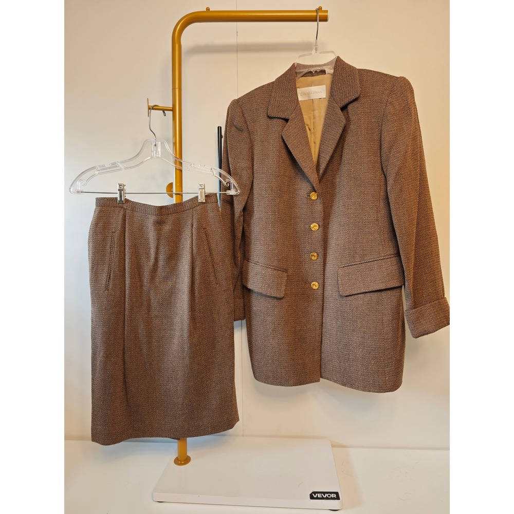 Vintage Classic Brown Tweed Women's Blazer & Skirt Set Pockets Size 4 Career